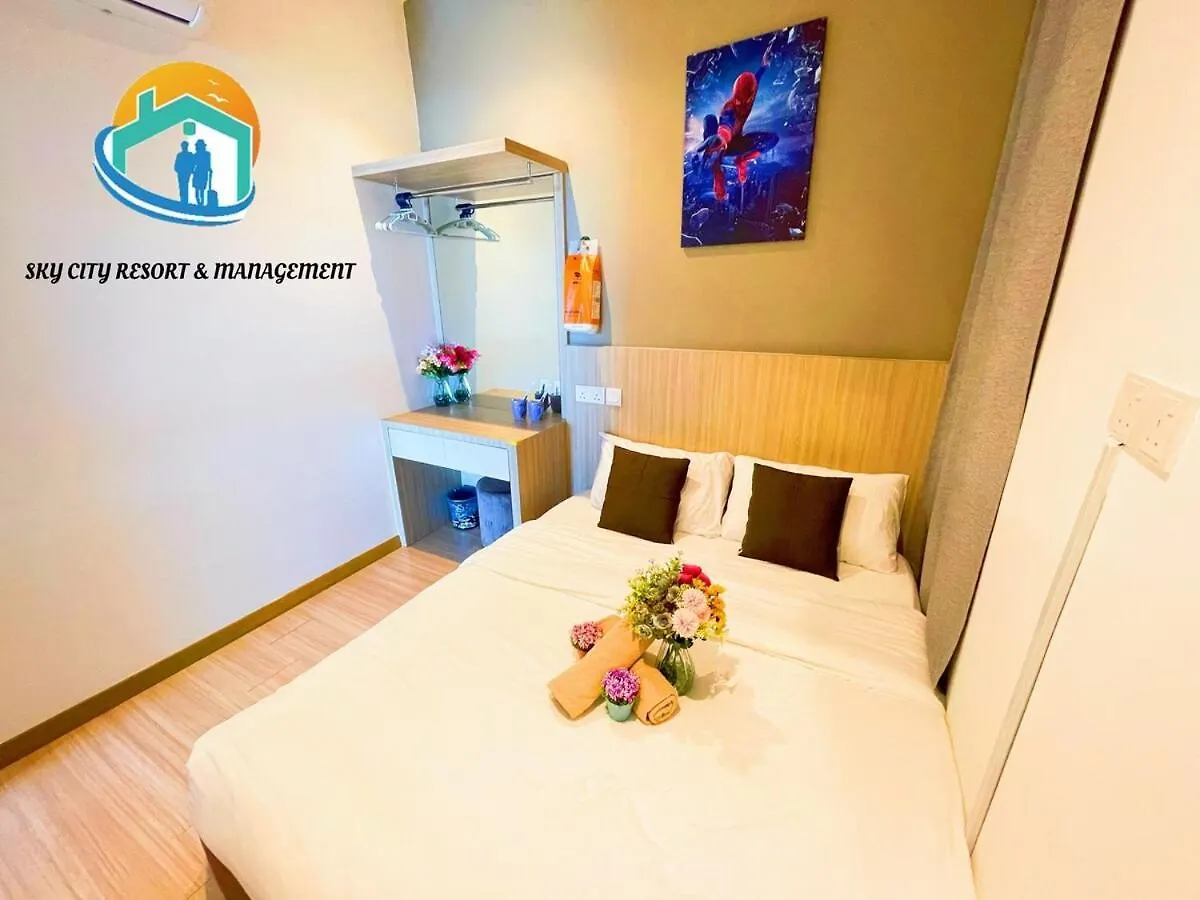 The Wave Malacca City 8Pax 3Bed Cultural Street Open Air Pool Game Console 0*,  Malaysia