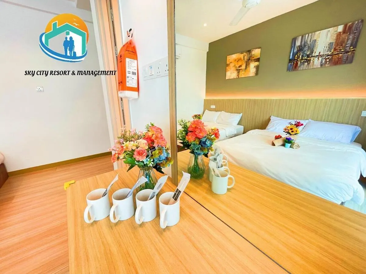 The Wave Malacca City 8Pax 3Bed Cultural Street Open Air Pool Game Console Apartment