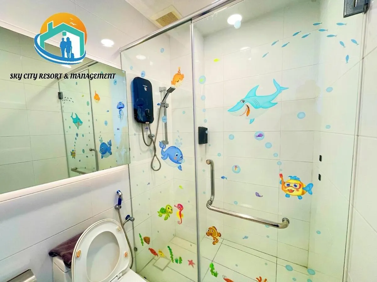 Apartment The Wave Malacca City 8Pax 3Bed Cultural Street Open Air Pool Game Console