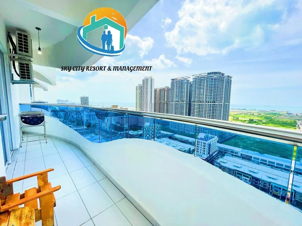 The Wave Malacca City 8Pax 3Bed Cultural Street Open Air Pool Game Console 0*,  Malaysia